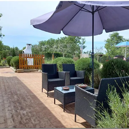 فيلة Il Villino Di *